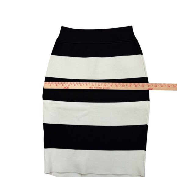 A.L.C. Black & White Chevron Stripe Knit Skirt Asymmetrical Hem Womens - Picture 10 of 12